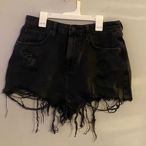 FOREVER 21 DISTRESSED BLACK HIGH RISE JEAN SHORTS SIZE 30